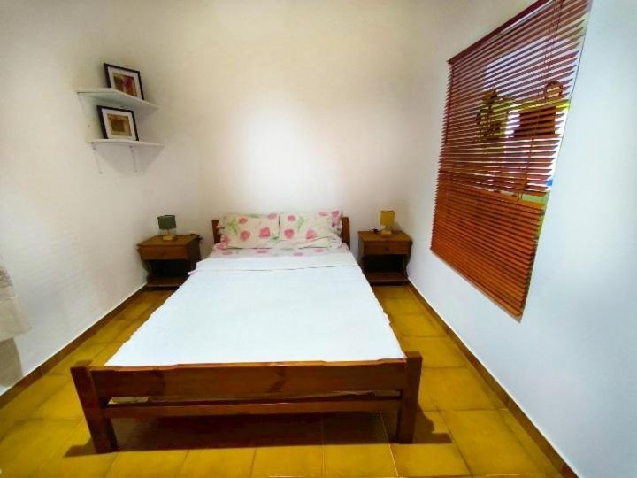 Elena'S Farm House Near Airport And Artemida Beach Ngoại thất bức ảnh